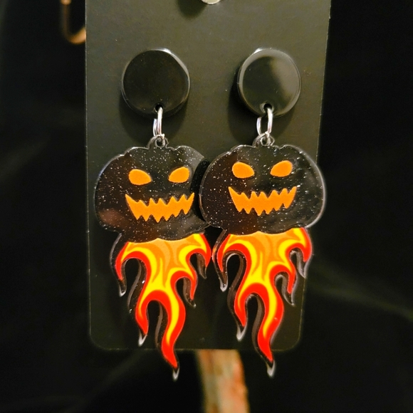 Jewelry - 2/$20 Resin Jack-O-Lanter Flame Earrings
